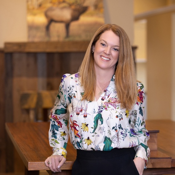 Meet your Posher, Heidi - Picture 1 of 1